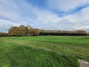 Photo 27- click for photo gallery